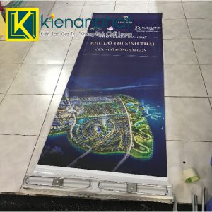 in standee hcm