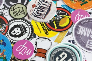 in sticker theo yêu cầu
