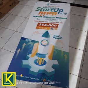 đặt điểm nổi trội của standee quảng cáo