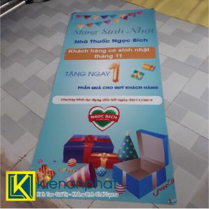 đặt in standee chữ x đứng lấy ngay