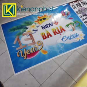 quy cách in poster quảng cáo chuẩn