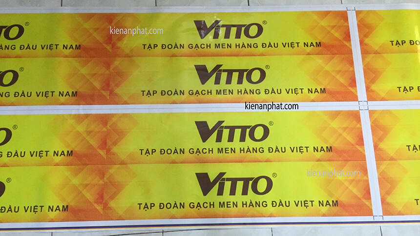 in decal nhựa khổ lớn