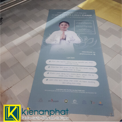 đặt in standee nhanh quảng cáo tại tphcm